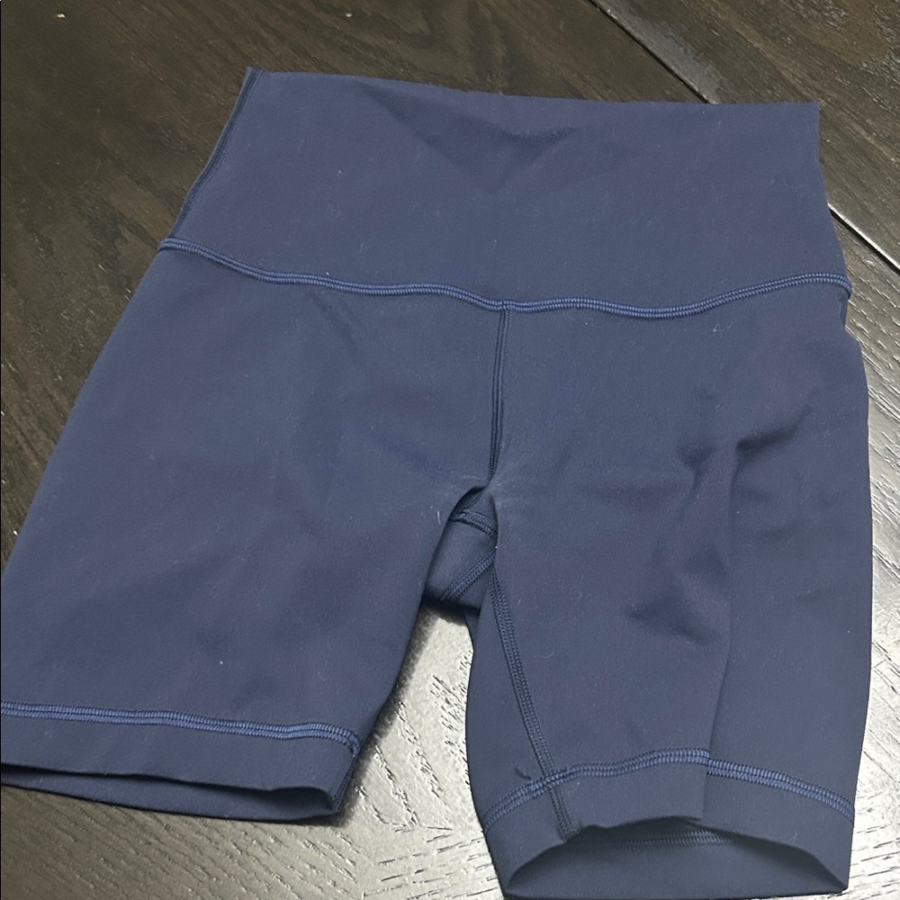 Lululemon Wunder Under 6” shorts